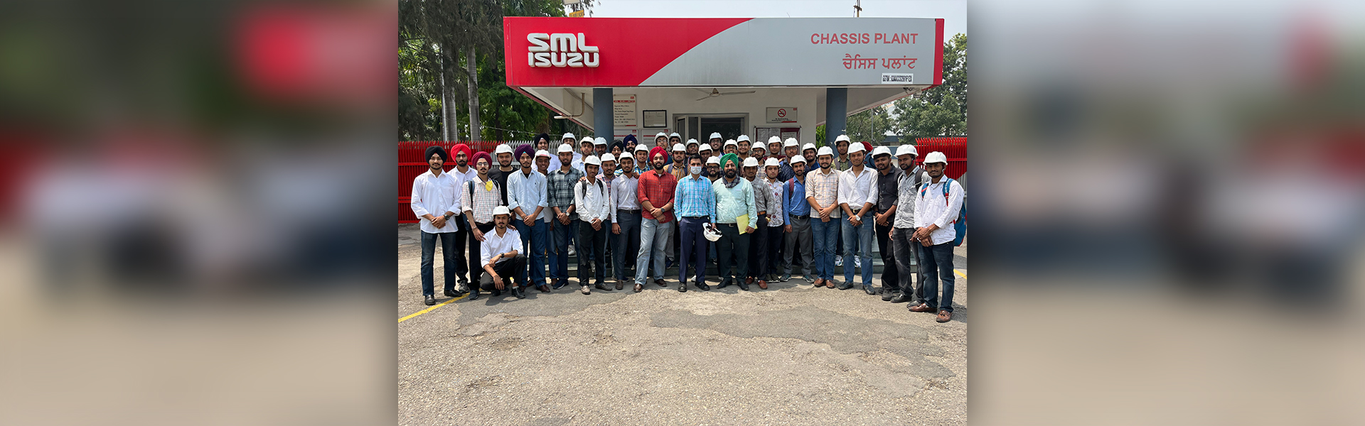 Industrial Visit to “SML ISUZU Ltd.” 